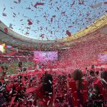 lluvia de confetti en el Wanda Metropolitano en una fiesta team building