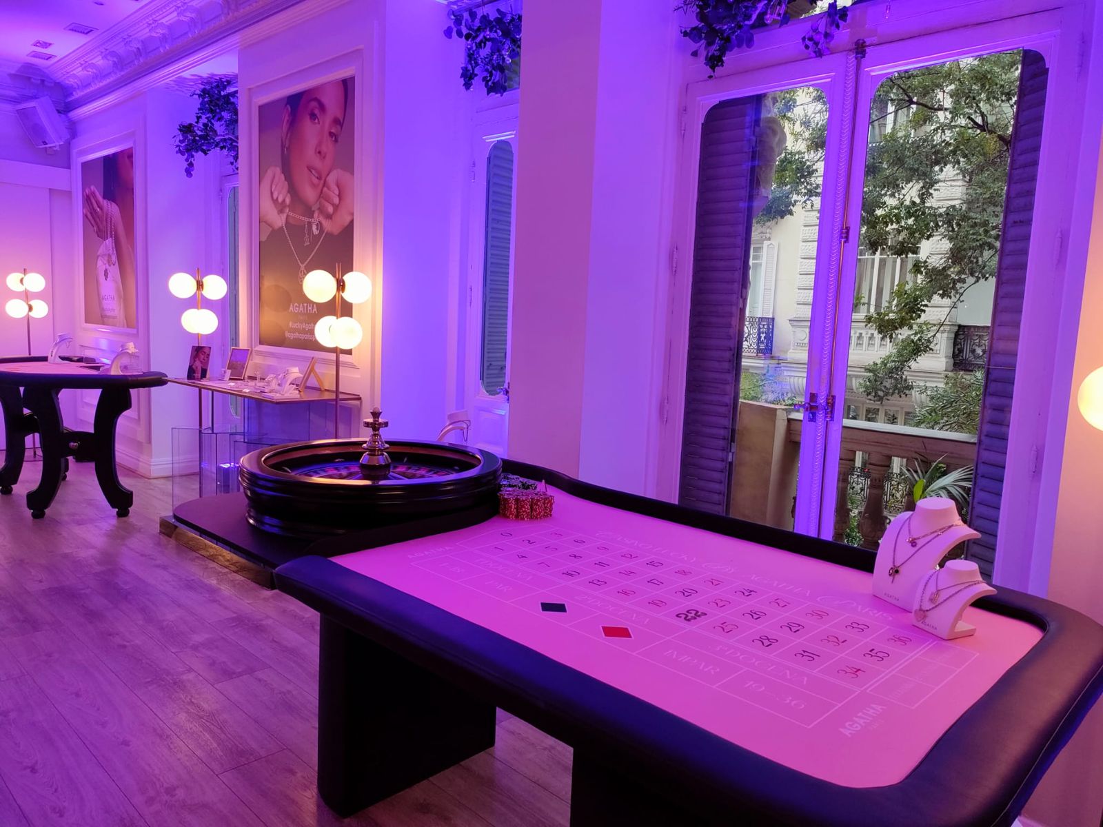 Y la apuesta ganadora son ....las mesas de casino 4 Ruleta personalizada