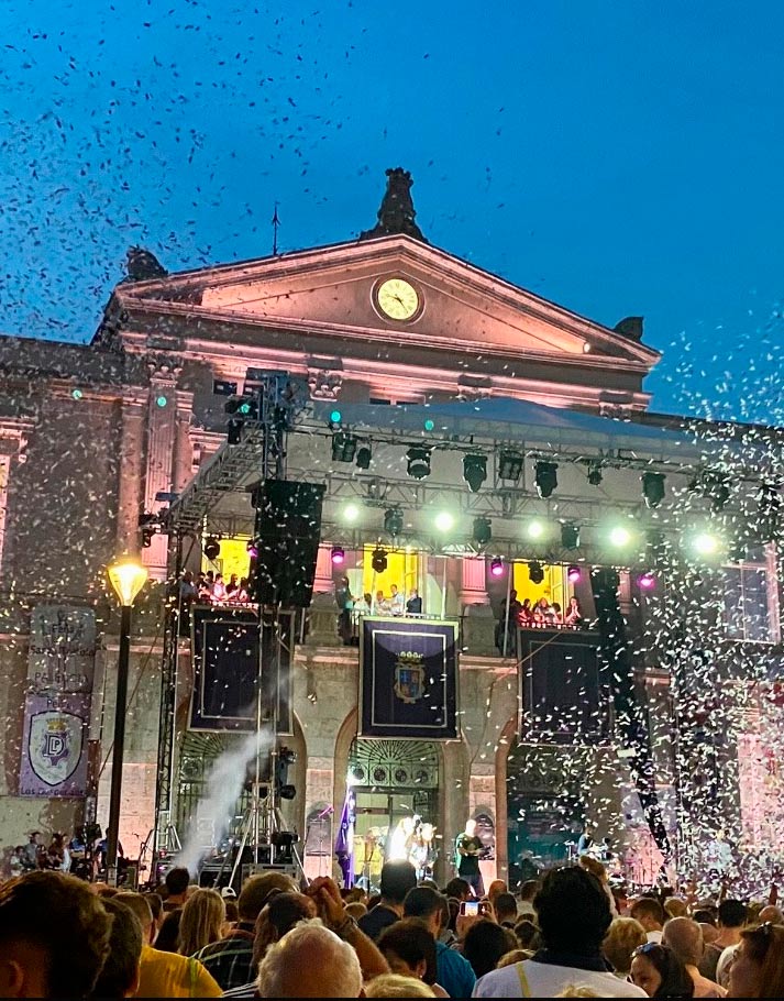 Inna Global Nosotros