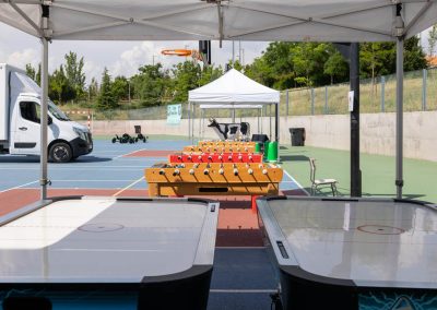 Alquiler de Air Hockey y Futbolines para Fiestas de Colegios